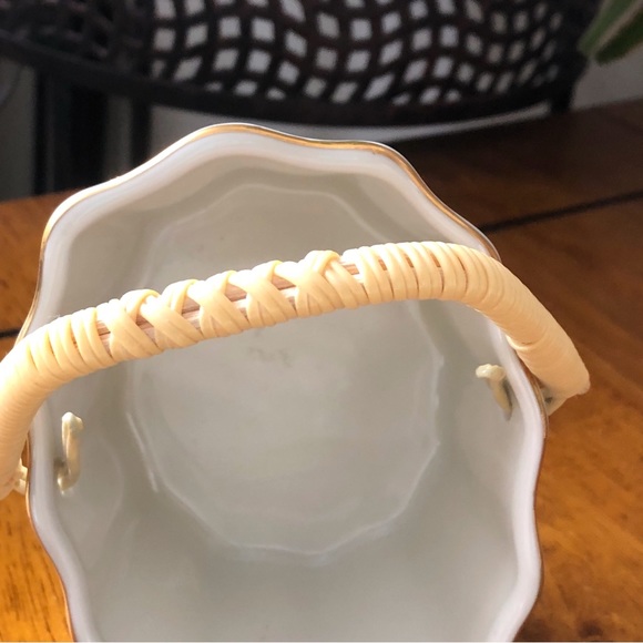 RUSS Berrie & Co. Porcelain Floral Scalloped Trinket Basket Made in Japan 4449 - Picture 9 of 13